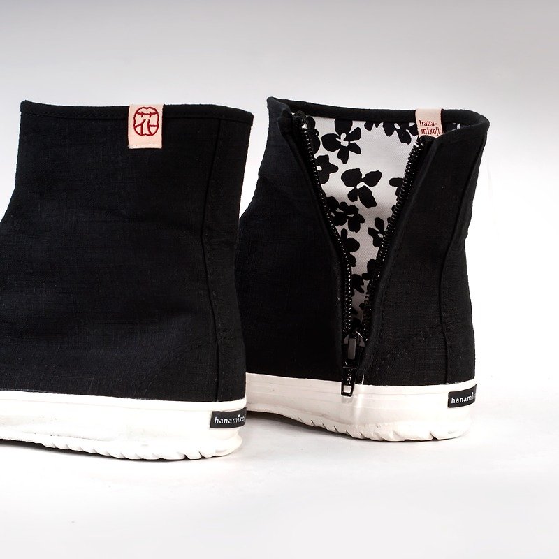 Tabi Shoes Japanese traditional Flat Sneakers Short Ankle Boots - รองเท้าลำลองผู้หญิง - ผ้าฝ้าย/ผ้าลินิน สีดำ