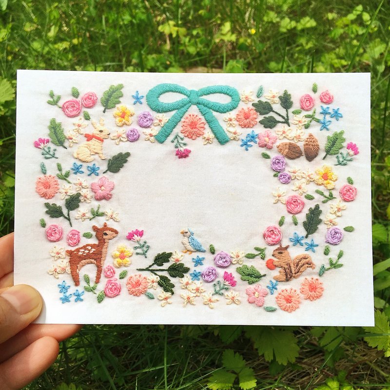 Embroidery photo postcard animal Mori の ta ち No.1 - Cards & Postcards - Other Materials Multicolor