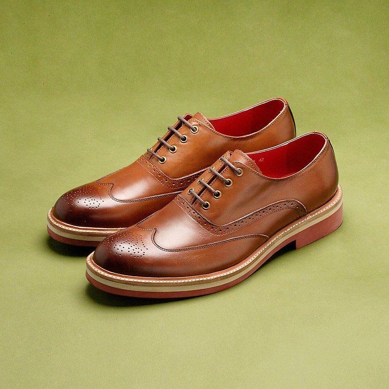 Vanger elegant beauty ‧ Jue color carved red shoes Va70 classic coffee - รองเท้าอ็อกฟอร์ดผู้ชาย - หนังแท้ สีนำ้ตาล