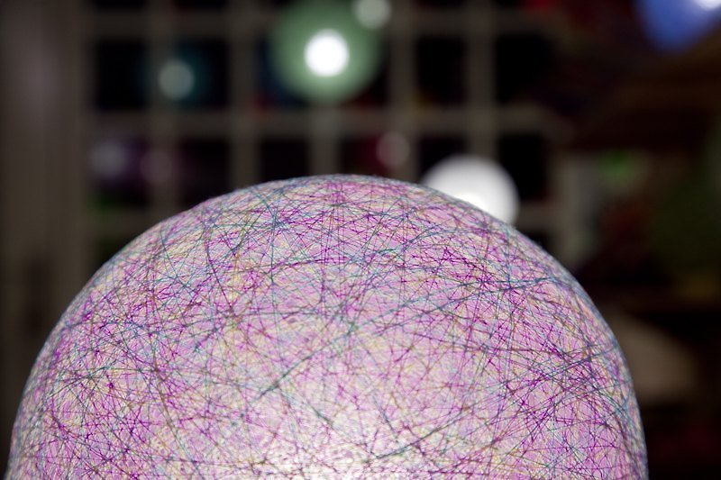 【ラベンダーラベンダー】手編みのボールランプシェード - 照明・ランプ - その他の素材 ピンク