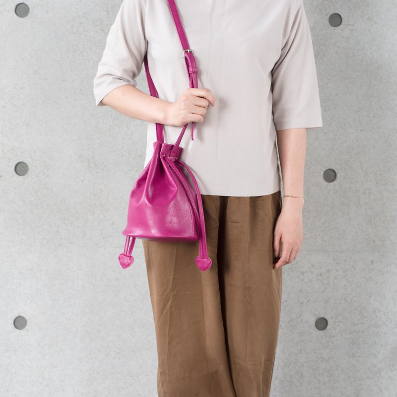 หนังแท้ กระเป๋าแมสเซนเจอร์ สึชมพู - Candy Department Bu Bu Bu Bui dual shoulder portable Momo / pink