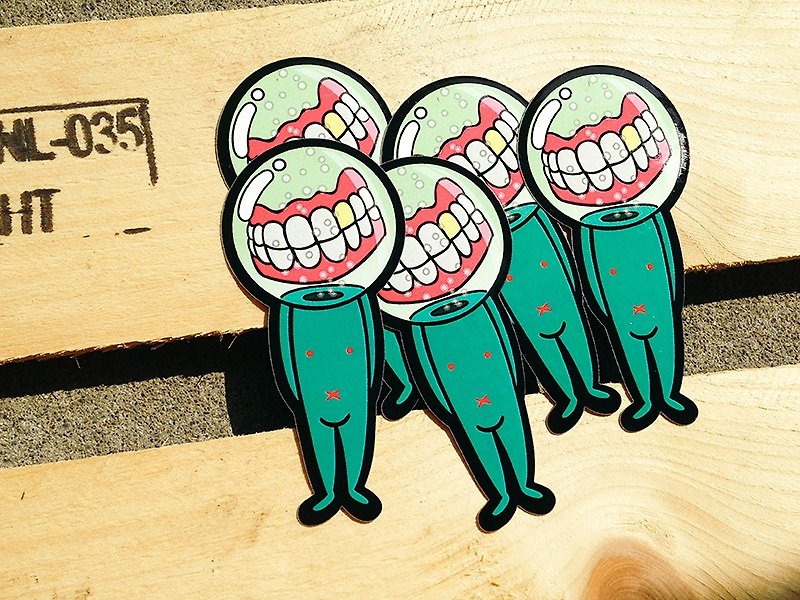Space dentures // Stickers - สติกเกอร์ - วัสดุกันนำ้ สีเขียว