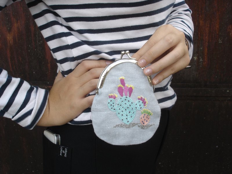 仙人掌刺繡零錢包 - 零錢包/小錢包 - 繡線 藍色