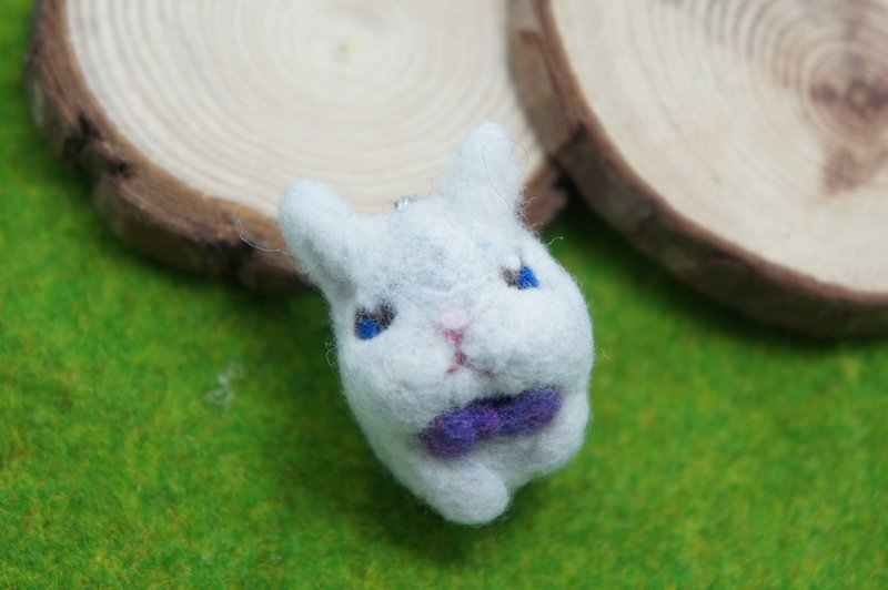 買一送一羊毛氈可愛兔兔偷望你 別針/胸針  訂製 - 胸針/心口針 - 羊毛 