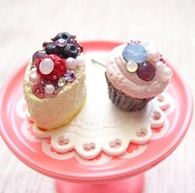[Jolie baby]甜點の饗宴系列II:藍莓奶油蛋糕+慕斯杯子蛋糕立體耳環 - ピアス・イヤリング - その他の素材 