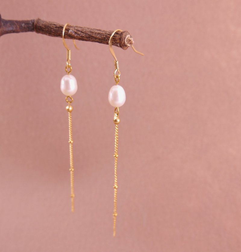 [ColorDay] Ocean Love Series - elegant natural pearl earrings copper - ต่างหู - เครื่องเพชรพลอย ขาว