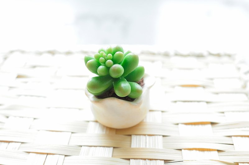 Sweet Dream☆mini clay pot with bionic succulents/rainbow jade - อื่นๆ - ดินเหนียว สีเขียว