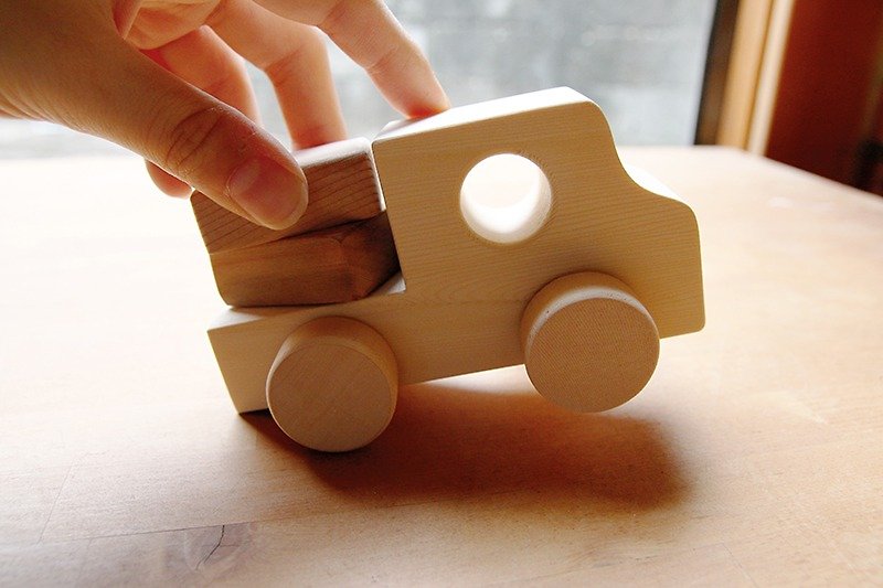 [Alaska] × American arborvitae small wooden truck - ของเล่นเด็ก - ไม้ สีทอง
