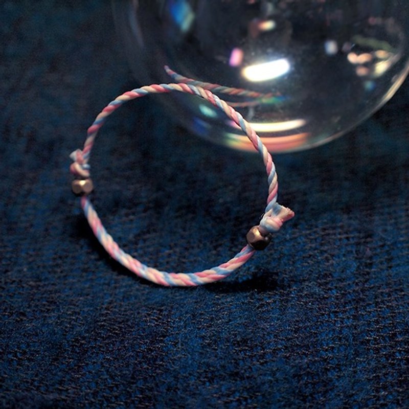 Be careful-dream color unicorn braided spiral line light pink beige baby blue mixed color telescopic knot - สร้อยข้อมือ - เส้นใยสังเคราะห์ หลากหลายสี