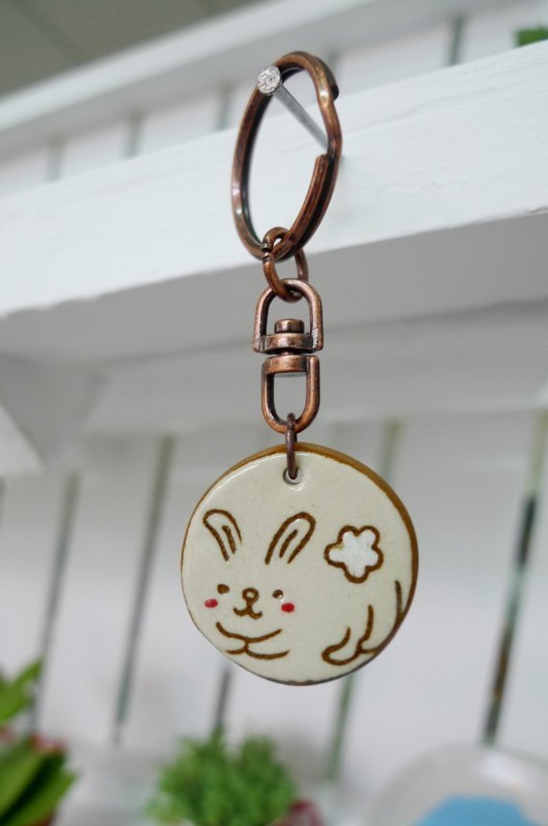 Bunny key ring - พวงกุญแจ - ดินเผา สีนำ้ตาล