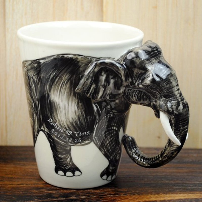 (Limited goods) [MSA GLASS ENGRAVING] elephant hand-painted ceramic mug cup perspective lettering lettering art collection - แก้วมัค/แก้วกาแฟ - วัสดุอื่นๆ สีเทา