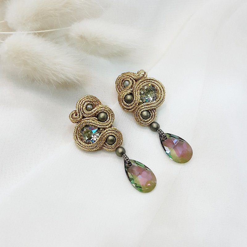Hand-stitched lace earrings ST160910 - ต่างหู - เส้นใยสังเคราะห์ สีทอง