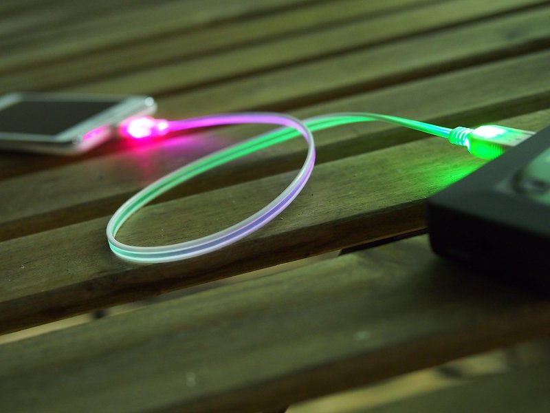 彩虹光纖USB發光傳輸線 - 行動電源/充電線 - 塑膠 多色