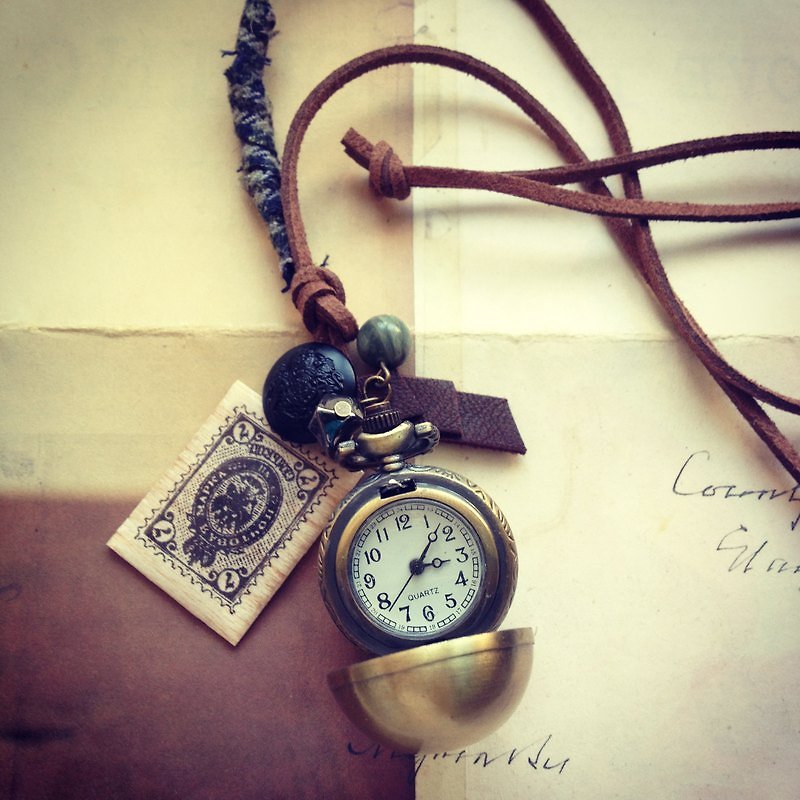 ﹉karbitrary﹉ ▲ --- Φ --- British retro pocket watch necklace Valentine - Necklaces - Other Metals Brown