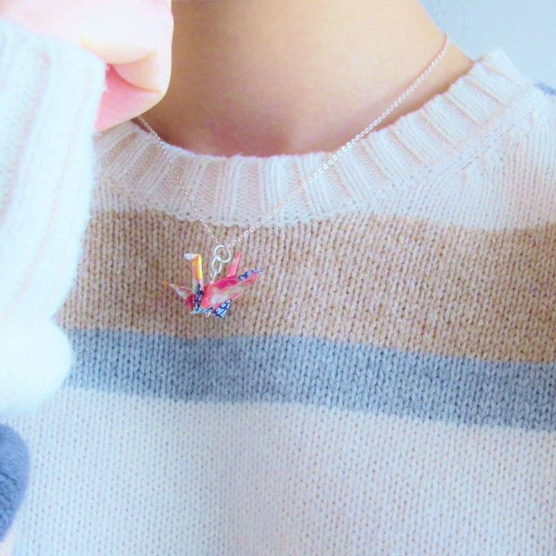 Handmade Origami Crane necklace (birds) - สร้อยติดคอ - กระดาษ หลากหลายสี