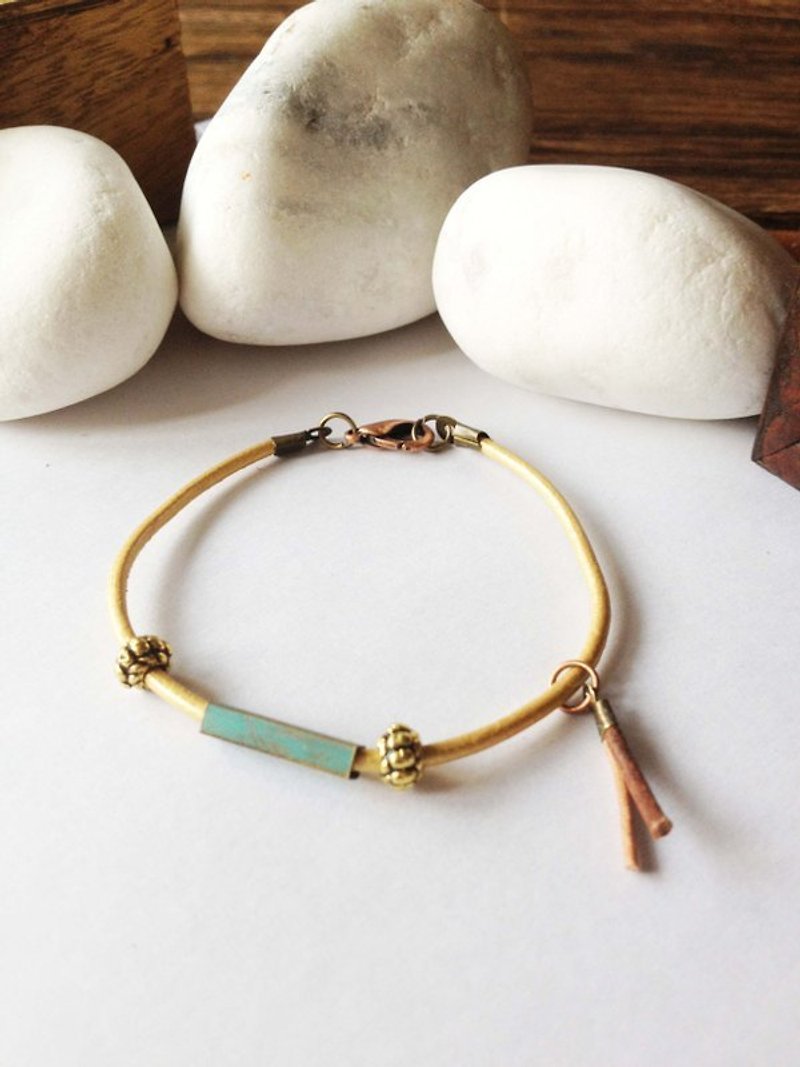 ﹉karbitrary﹉ ▲ golden cowhide leather bracelet hand rope gift - Bracelets - Genuine Leather Gold