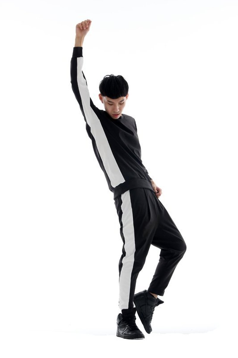其他材質 毛衣/針織衫 黑色 - Sevenfold 2013 A/W black/white (Side) splicing sport sweater 黑白(側邊)剪接運動上衣