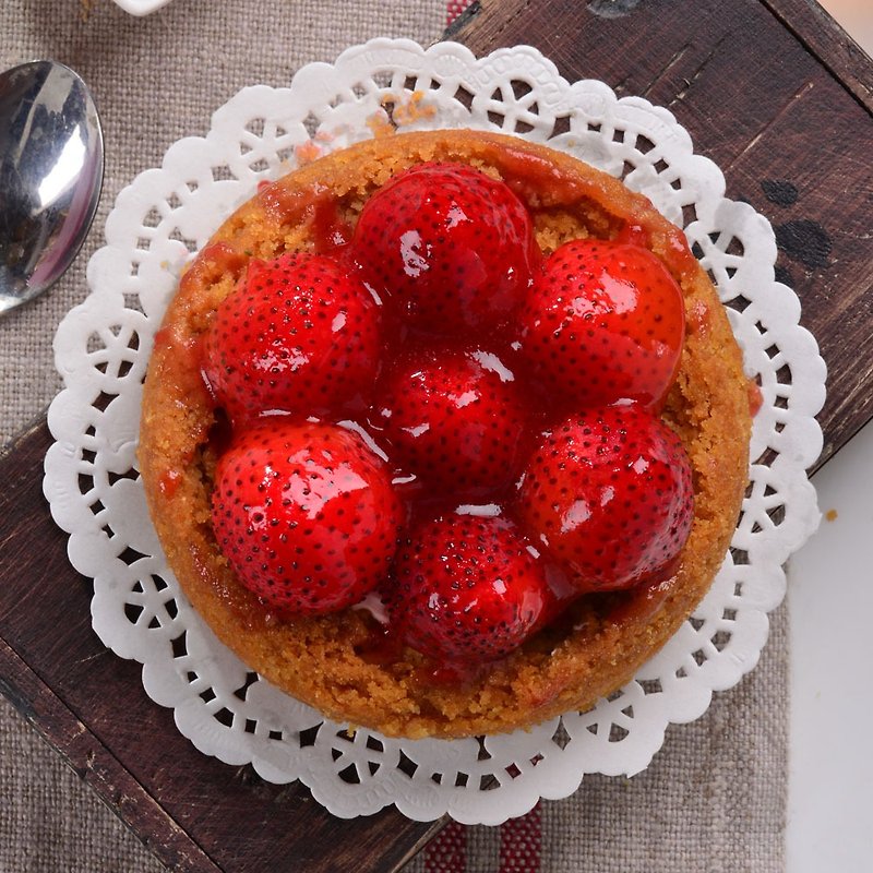 艾波索【冬季限定　貝拉公主草莓乳酪4吋】讓您有滿滿的幸福感 - 蛋糕/甜點 - 新鮮食材 紅色