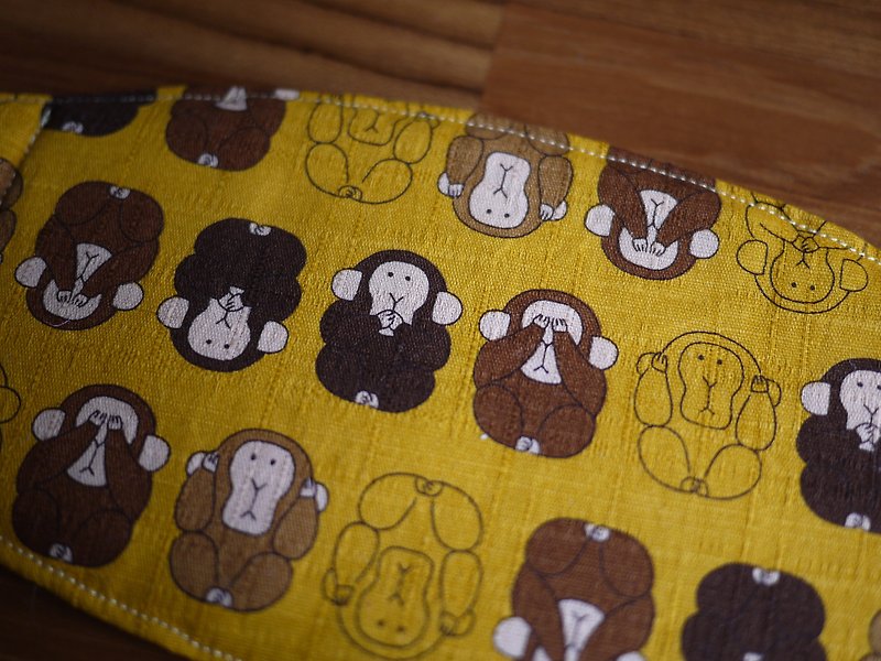 [Katie. C Katie. heart. Feel life] hand-made masks = Japan imported fabrics * polite little monkey = mustard yellow - หน้ากาก - วัสดุอื่นๆ สีเหลือง
