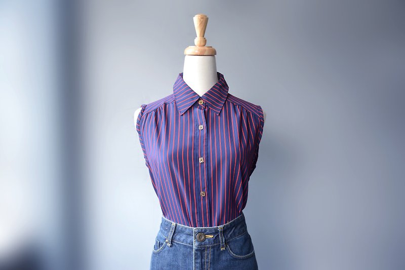 Advertisers | vintage sleeveless shirt - เสื้อเชิ้ตผู้หญิง - วัสดุอื่นๆ 