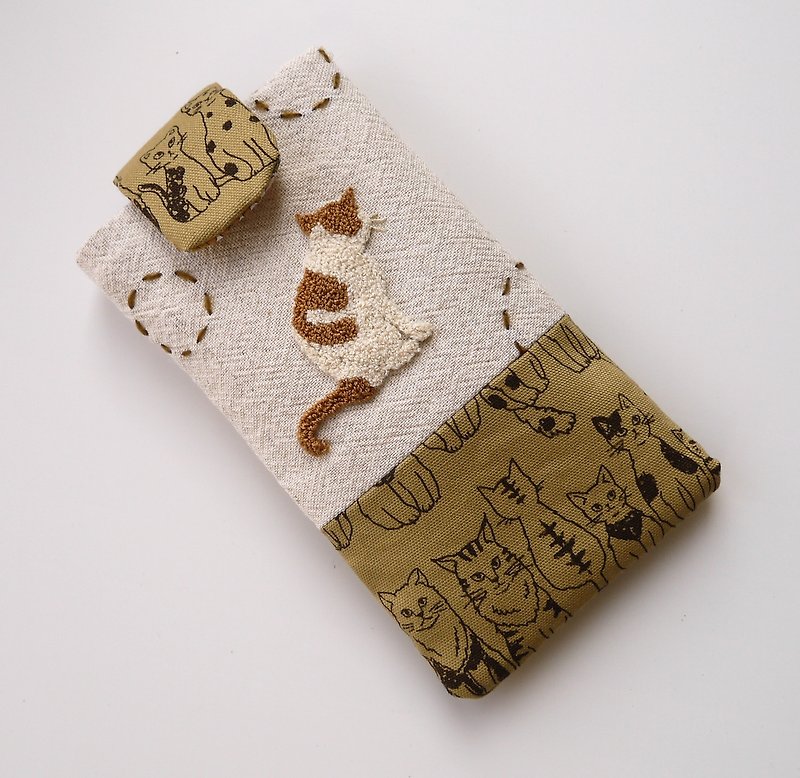 Cat embroidered cell phone pocket (L) - Other - Other Materials 