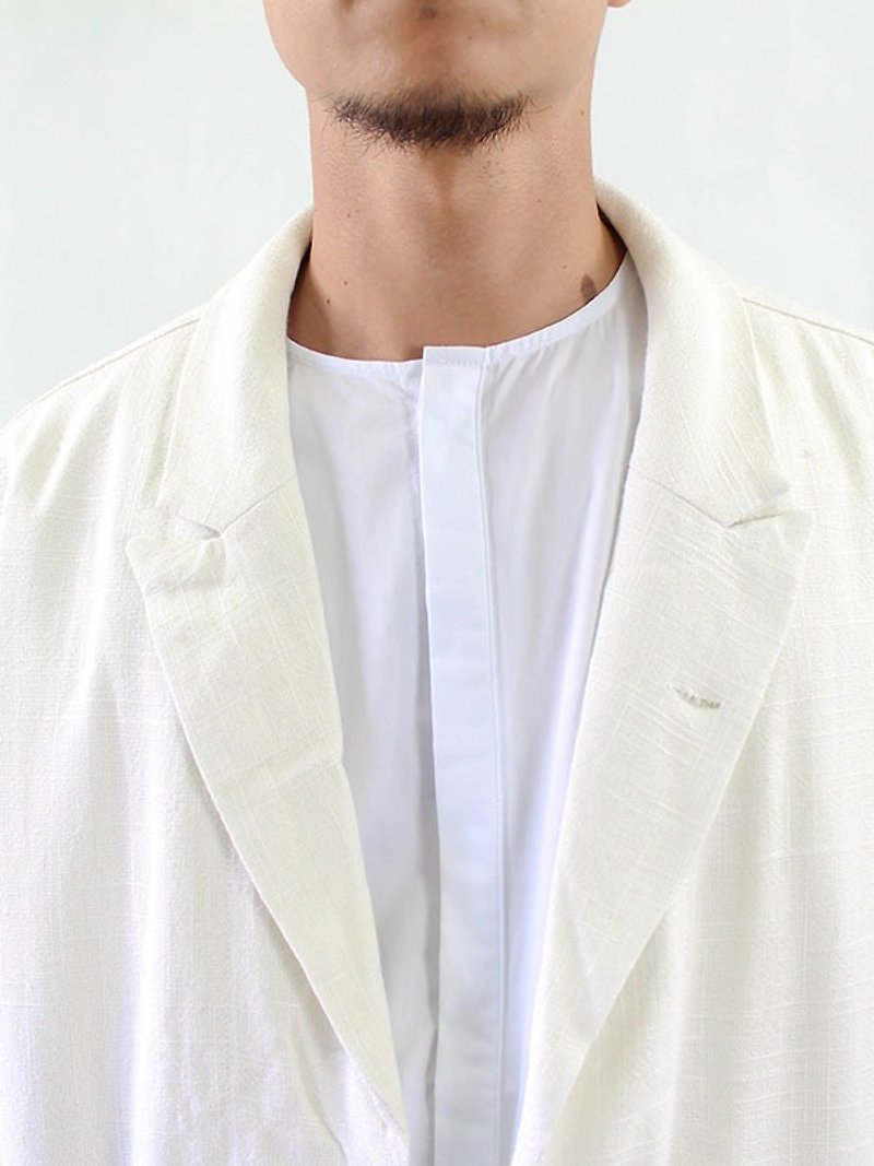 Chainloop white leisure suit coats are classic minimalist Shop Coat - เสื้อโค้ทผู้ชาย - ผ้าฝ้าย/ผ้าลินิน ขาว