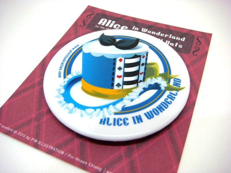 【Pin】Alice│Alice in Wonderland│58 mm badge│Mint blue on the back - เข็มกลัด/พิน - พลาสติก สีน้ำเงิน