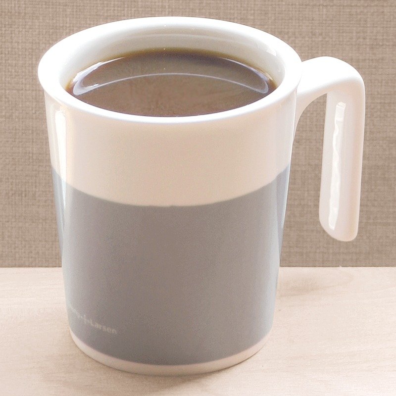 Blueberry Cream kiss mug (drink lines) - Mugs - Porcelain Gray