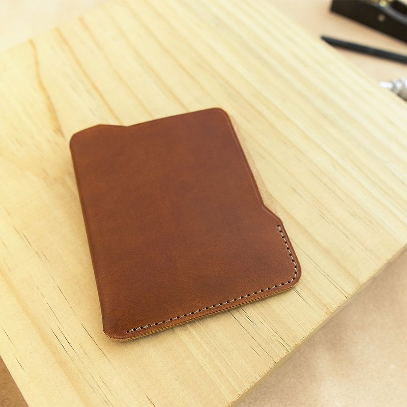 isni [simple wallet]  brown design/handmade leather - ที่ใส่บัตรคล้องคอ - หนังแท้ สีนำ้ตาล