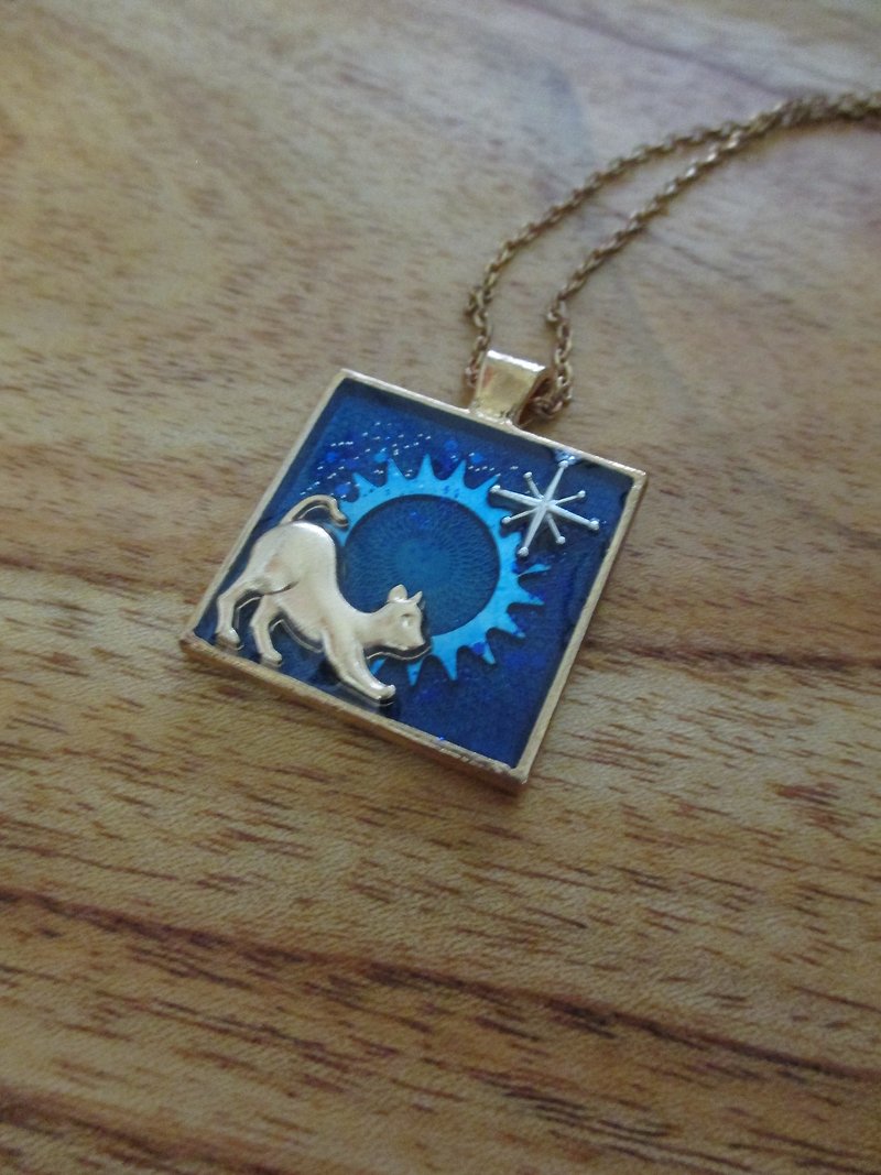 ‧ Slow Slow │ storage memories: Pursuit star cat. - Necklaces - Other Metals Blue