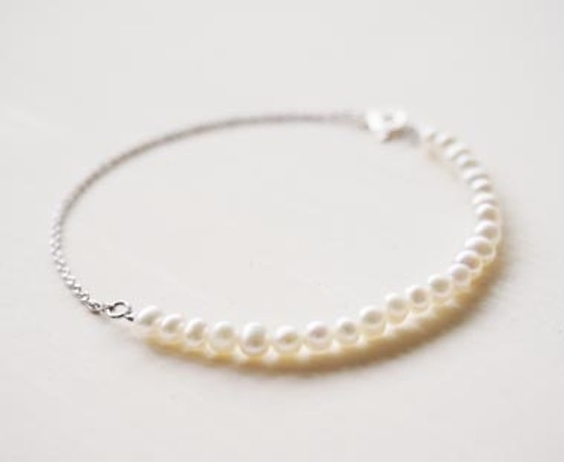 天然真珠の純銀製のブレスレット（リストバンド） - ブレスレット - 宝石 ホワイト