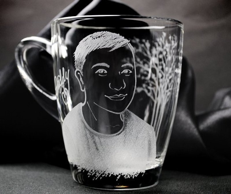 手描きのレタリングレタリングの父の日の贈り物88カスタマイズ製の320cc [缶]レタリングのマグカップ（現実的な肖像画製）パパパパカップマグ - 似顔絵 - ガラス ブラック
