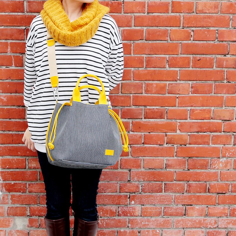 【桶型包 Bucket bag 束口包】 :: 深藍條紋黃 :: - 側背包/斜背包 - 其他材質 藍色