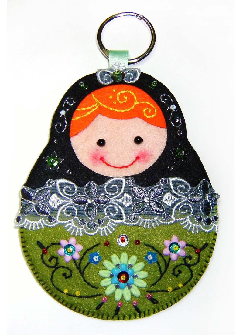 Russian Doll Card Holder - Black Green - ที่ใส่บัตรคล้องคอ - วัสดุอื่นๆ สีเขียว