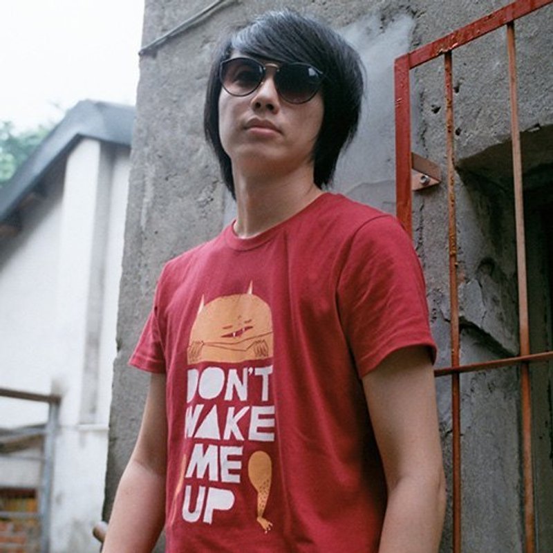 【ViewFinder T恤】- 睡覺黃弟大 - 男款（售完囉！） - 男 T 恤 - 棉．麻 紅色