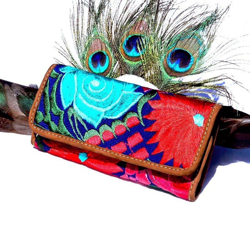 HANDMADE LEATHER & MAYAN FLORAL EMBROIDERY WALLET - กระเป๋าสตางค์ - งานปัก 