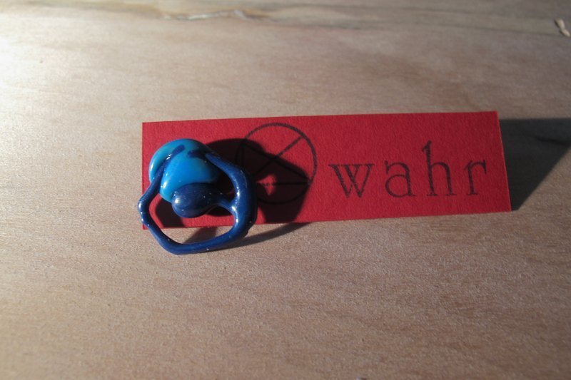 【Wahr】藍新莓耳環 - Earrings & Clip-ons - Other Materials Multicolor