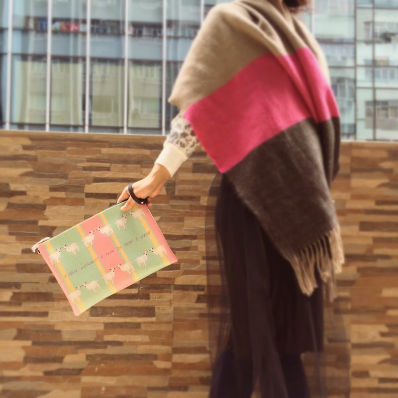 Cute goat Clutch lovely goat clutch bag by Shuki Design - กระเป๋าถือ - หนังแท้ 