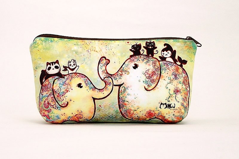 Meow good illustration wind Cosmetic / Pencil - Elephant flowering - Toiletry Bags & Pouches - Other Materials Green