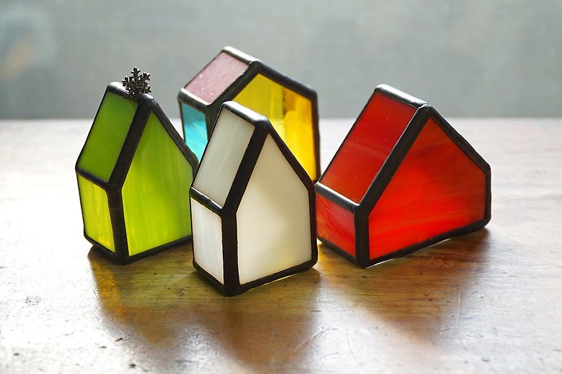 Fun Fun Stained Glass House/Stained Glass/Ornaments/Inlaid Glass - Items for Display - Glass Multicolor