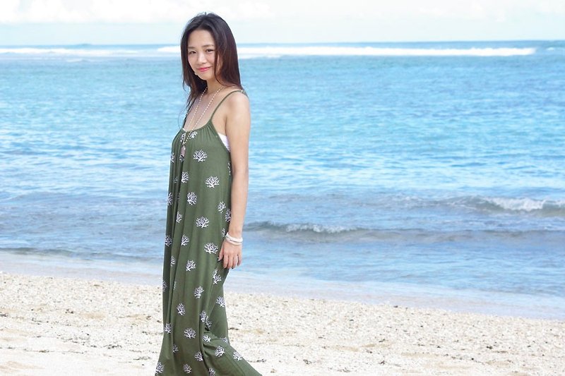 Bali departure! 2015 Resort Fashion New! Coral print camisole long dress <Khaki> - ชุดเดรส - วัสดุอื่นๆ สีเขียว
