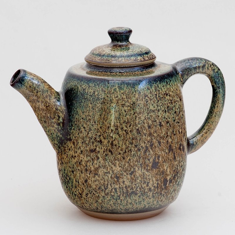 [Xin Ke kiln] Yao Yao becomes blue rabbit Haotianmu high-rise teapot 400cc Shen Kunchuan - Teapots & Teacups - Other Materials Black