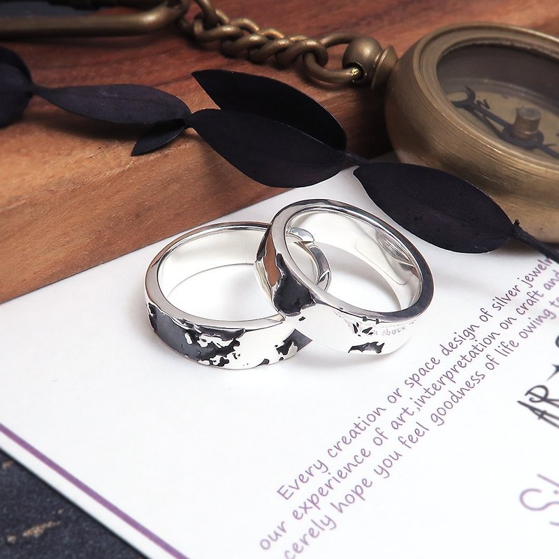 Customized pair of rings Our World Our World World Map sterling silver ring - Couples' Rings - Sterling Silver Gray