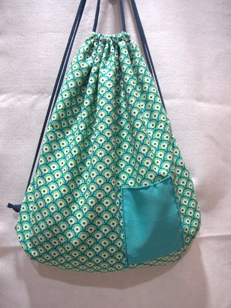 束口袋後背包+花樣鱗片-第二代+ - 水桶袋/索繩袋 - 其他材質 綠色