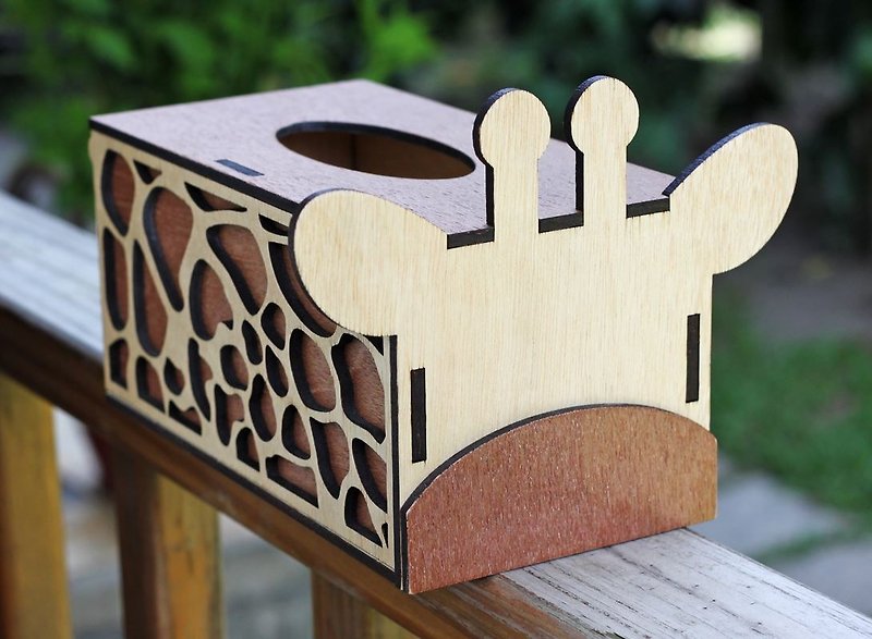 KOKOMU Animal Tissue Box - Giraffe - Items for Display - Wood Brown