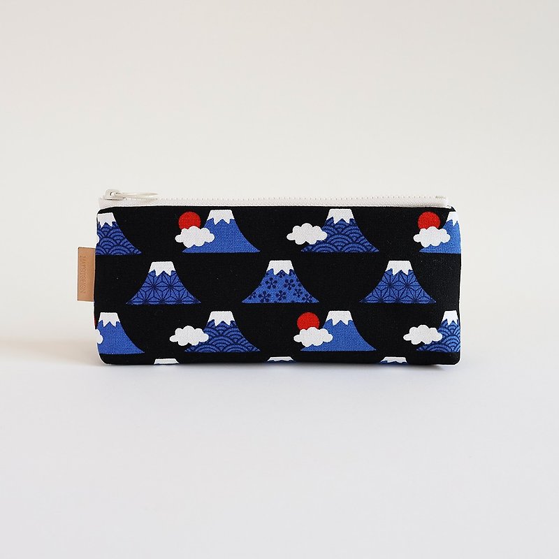 手工製作深夜藍花紋富士山圖樣筆袋 - 鉛筆盒/筆袋 - 棉．麻 藍色