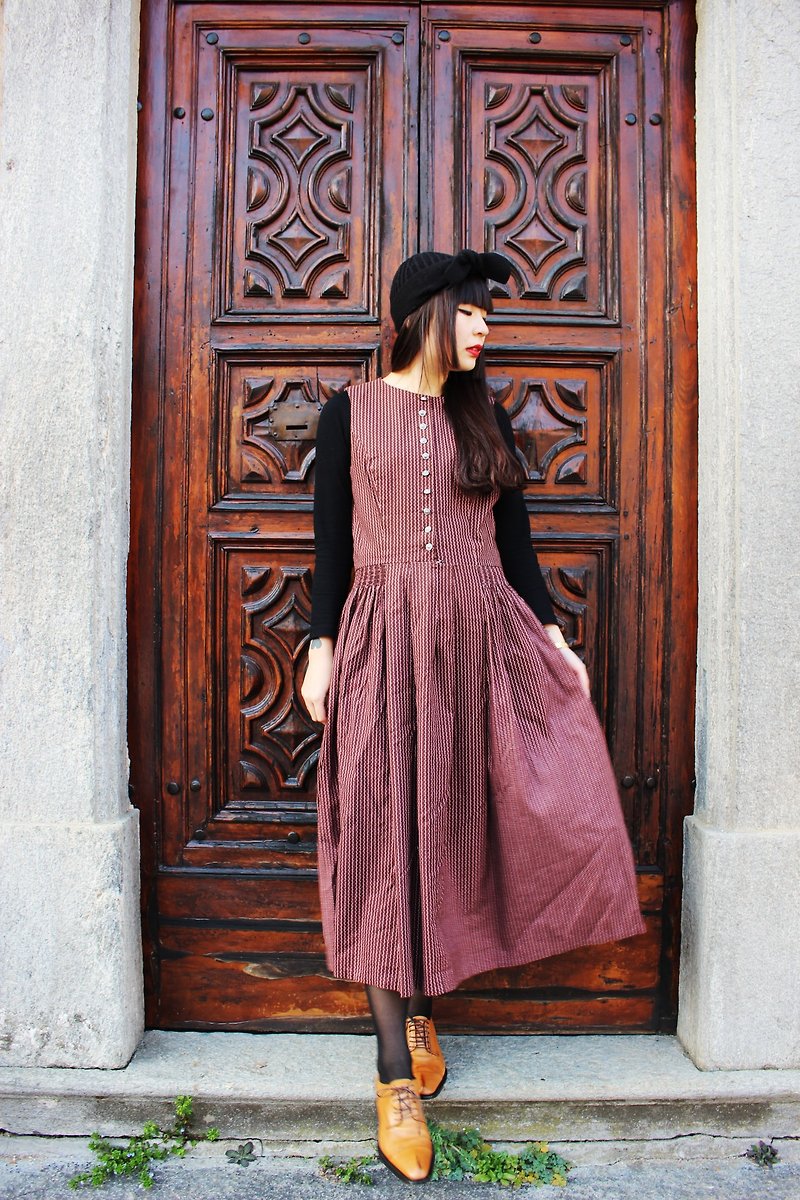 F824 (Vintage) brown vest with small floral cotton dress (traditional Austrian Dirndl) - ชุดเดรส - วัสดุอื่นๆ สีนำ้ตาล