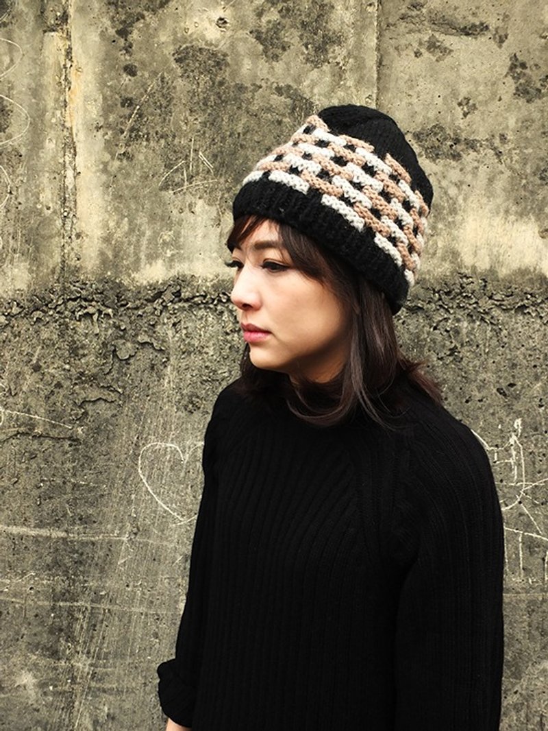 Pure wool hand-knitted caps Hand-made in Nepal (three-dimensional stripes - black) - Hats & Caps - Other Materials Black