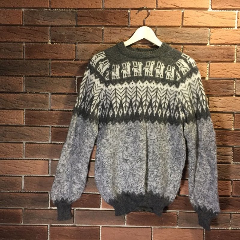 Hand-woven alpaca wool sweater feel - Walking Alpaca - สเวตเตอร์ผู้ชาย - วัสดุอื่นๆ สีเทา