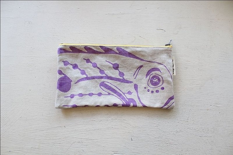 【ZhiZhiRen】厵 | 筆袋 - 旗津補魚 - 筆盒/筆袋 - 棉．麻 紫色